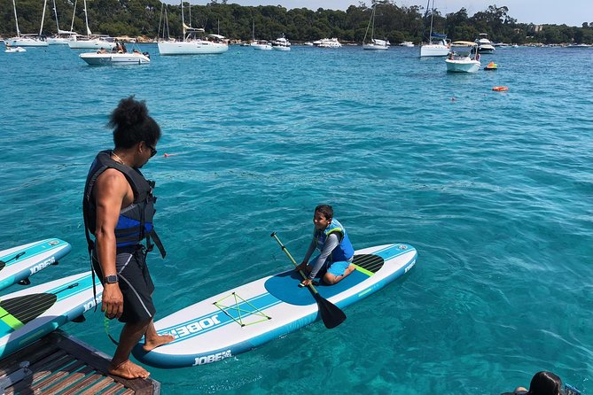 Catamaran from Cannes - Meeting at 20 Quai Saint-Pierre: how to avoid the boarding stress