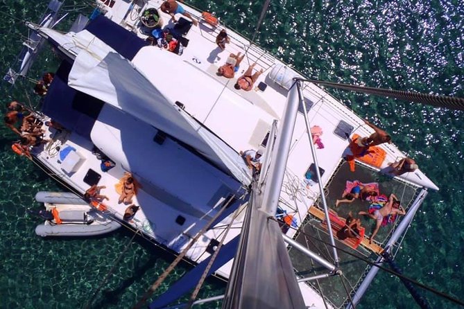 Catamaran Full Day Cruise: Poliegos - Kleftiko - Meeting at Adamas and what the day feels like