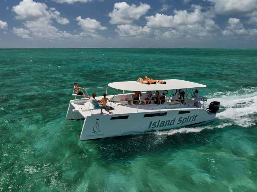Catamaran Mauritius: South East 5 Islands Catamaran Cruises - Why this southeast Mauritius 5-islands catamaran feels like real value