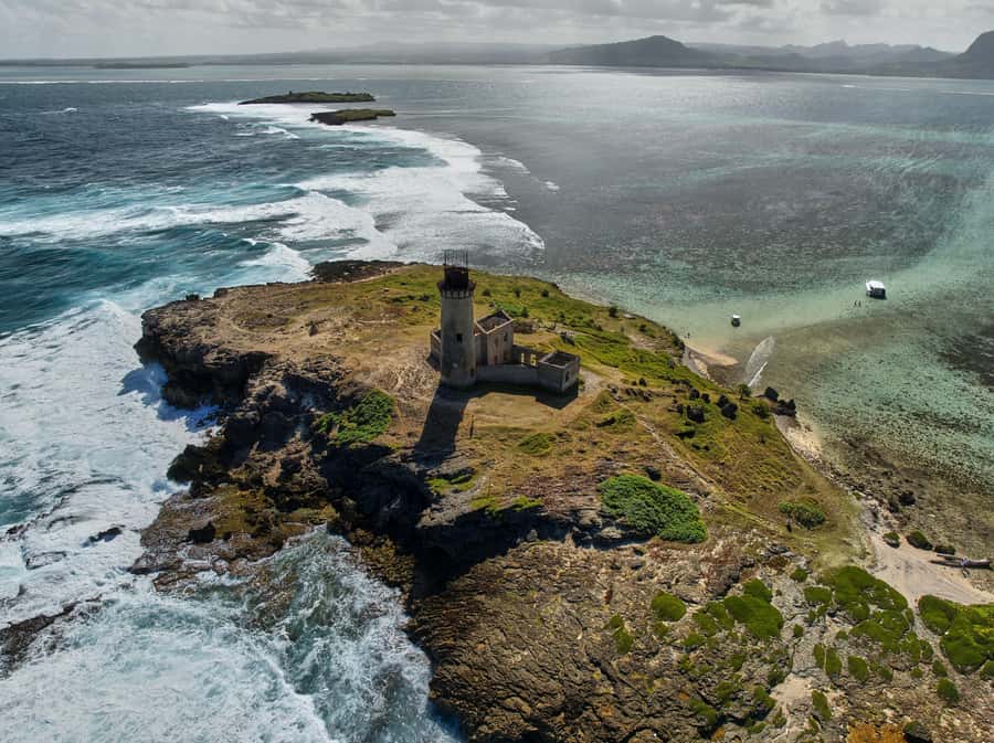 Catamaran Mauritius: South East 5 Islands Catamaran Cruises - Price and value: is $82 worth the route?