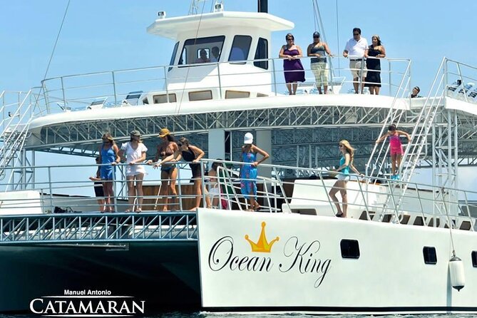 Catamaran Ocean King Manuel Antonio - 2–4 pm Wildlife Time: Dolphins, Sea Turtles, and Coastline Views