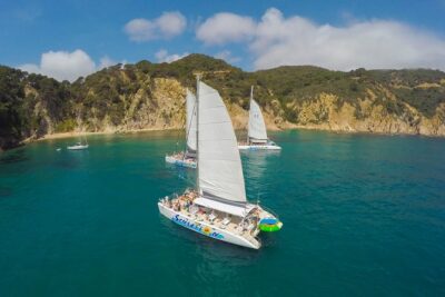 Catamaran ride -Costa Brava with barbecue and drinks. Familiar. - Getting to the Boat in Lloret de Mar (and What to Bring)
