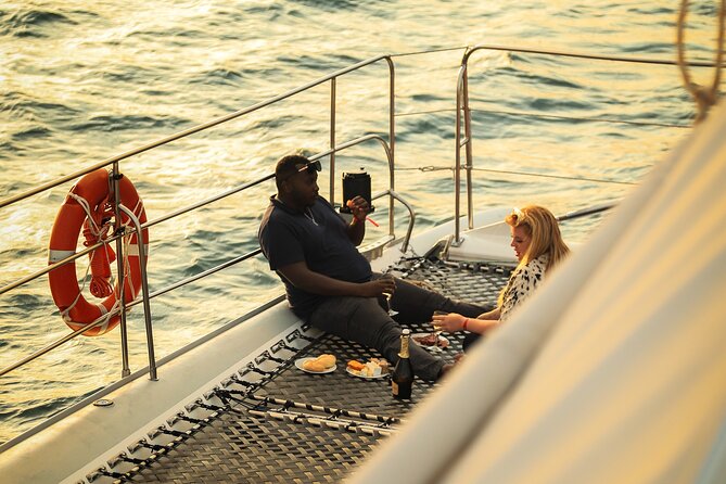 Catamaran Sunset Cruise around Sunny Beach & Nessebar - A sunset catamaran between Sunny Beach and Nessebar: the vibe