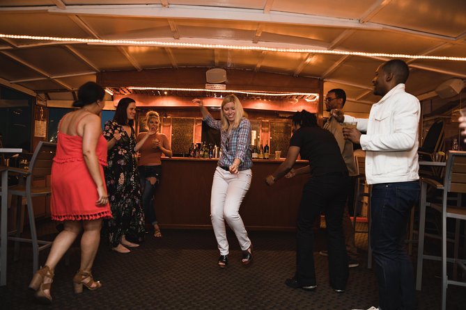 City Cruises Sacramento: Rock the Yacht Cocktail Cruise 21+ - Stop by Stop: What You’ll Actually See at Night