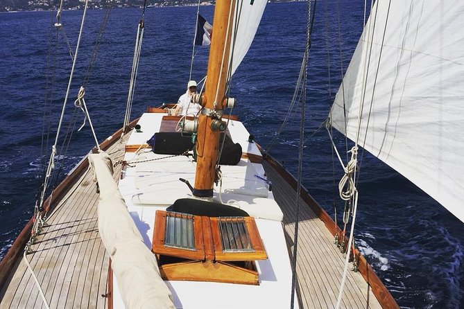 Classic Yacht Sailing in Cannes - Classic boat comfort and the crew vibe