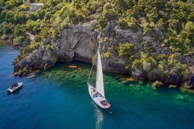 Classical Sailing - Māori Rock Carvings -Taupo Sailing Adventures - Two Hours on Lake Taupō: The Pace That Actually Feels Relaxing