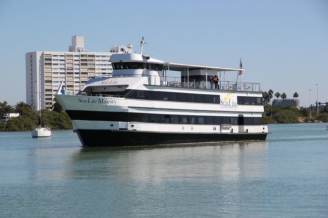 Clearwater Daytime Yacht Sightseeing Cruise with Optional Dining - Getting on board: the Clearwater meeting point you should not skip