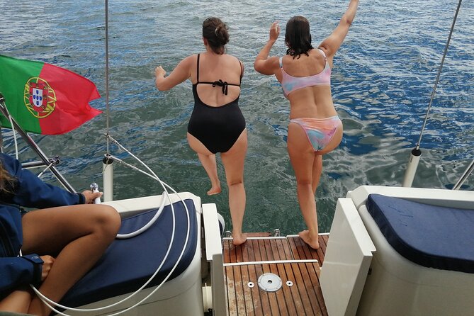 Coastal Tour on a Luxury Sailing Yacht From Vilamoura - Drinks, Snacks, and the Pace: Comfort Without the Stuffiness