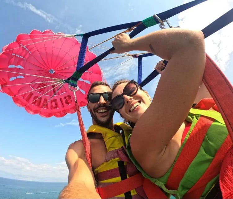 Corfu: Parasailing Experience for 2 in Sidari - From the office to the launch: the speedboat minutes that frame the whole ride