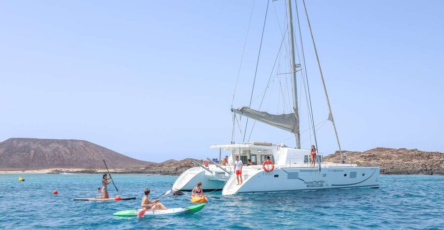 Corralejo: Adults-Only Catamaran Day Trip to Lobos Island - The Sail to Lobos: La Caldera Views Without the Hassle