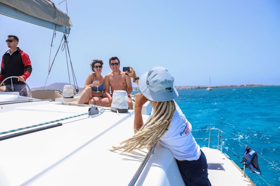 Corralejo: Adults-Only Catamaran Day Trip to Lobos Island - Underwater Photos: The Surprisingly Useful Extra