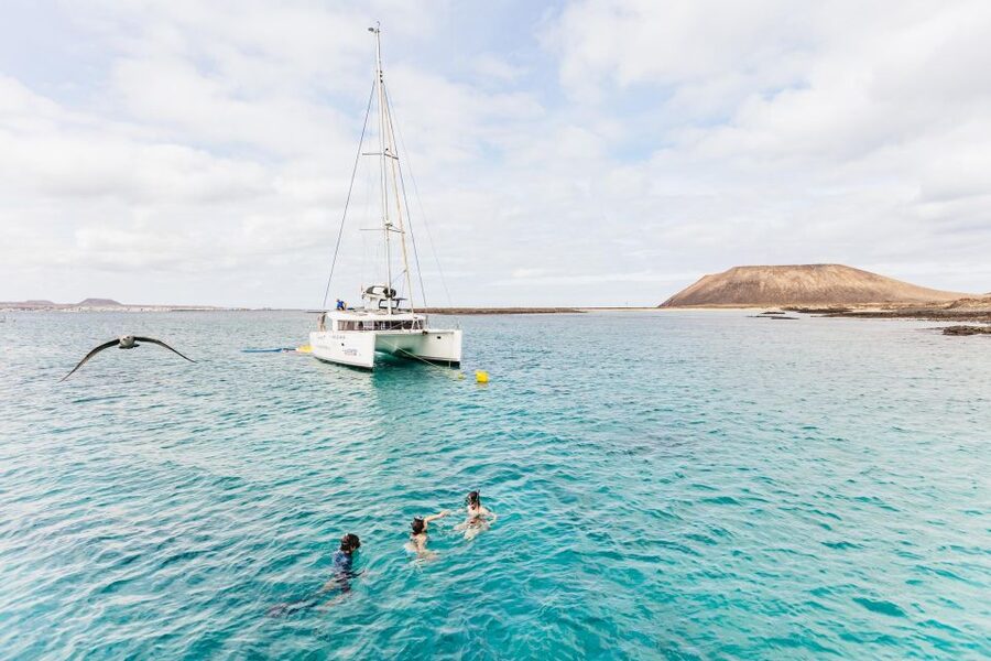 Corralejo: Lobos Island Catamaran Tour with Drinks & Snorkel - Who this tour suits best (and who should consider alternatives)