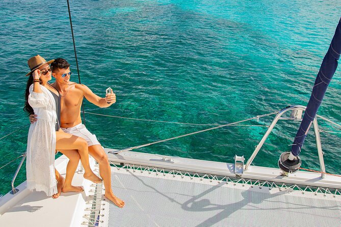 Cozumel Luxury Sailing & Snorkeling with Lunch and Open Bar Onboard - Swimming, Sailing, and the Fun Between the Main Events