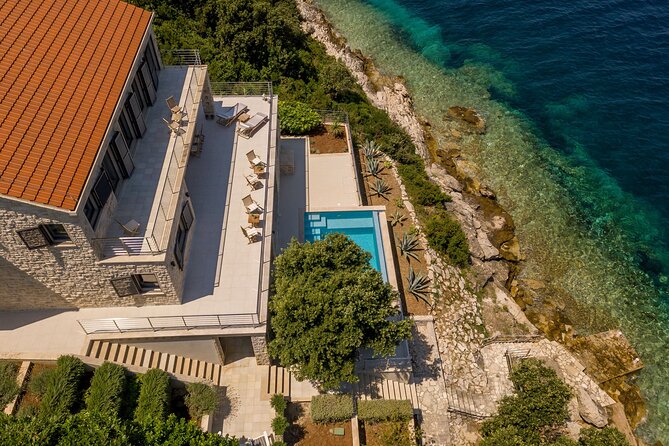 Croatia Luxury Villa and Yacht Combo Package on Korcula Island - Dubrovnik with a private guide: UNESCO time plus Game of Thrones streets