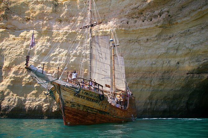 Cruise 3, Benagil - Afternoon - Caves 14:30H - 17:00H - Price and value: what $42.24 buys you (and what it doesn’t)