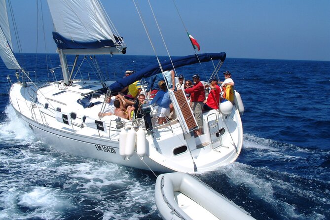Daily sailing trip in the La Maddalena Archipelago - Lunch on the water: why the food is a big deal on a sailing day