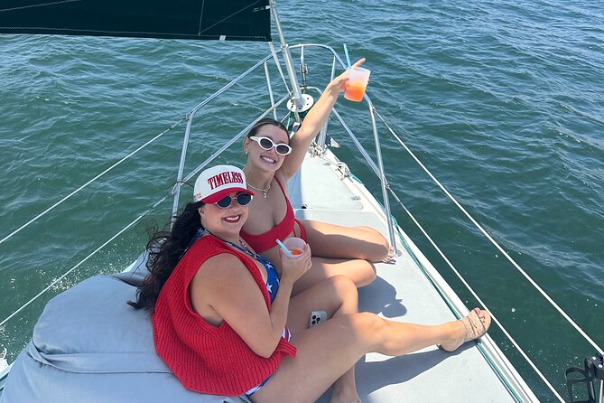 Deluxe Day Sail in San Diego - Deluxe Isn’t About Fancy Dress: Drinks, Comfort, and a Relaxed Pace