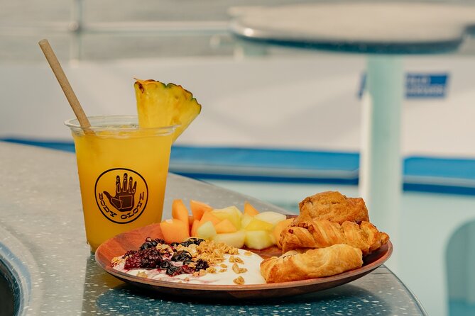 Deluxe Snorkel & Dolphin Watch Aboard a Luxury Catamaran from Kailua-Kona - Food and Drinks: Breakfast, BBQ Lunch, and a Cash Bar for Adults
