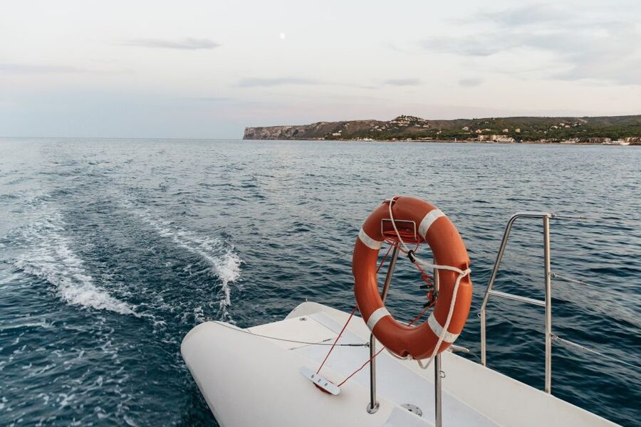 Dénia: Daytime or Sunset Catamaran Cruise - The Sunset Experience: Cava, Chill-Out Music, and the Horizon Show