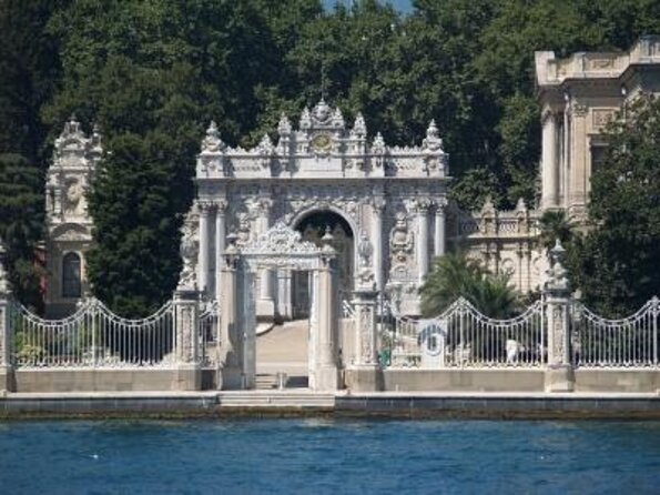 Dolmabahçe Palace and Sunset Tour on Luxury Yacht - Dolmabahçe Palace: The Guided Parts That Actually Matter