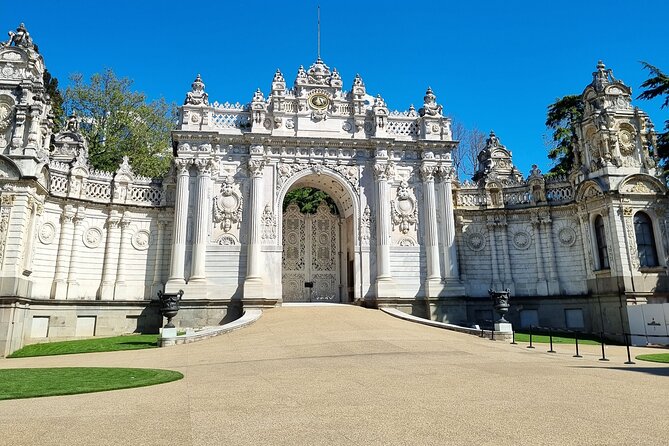Dolmabahçe Palace and Sunset Tour on Luxury Yacht - Çırağan, Ortaköy, and the Bosphorus Bridge Views You’ll Want to Photograph