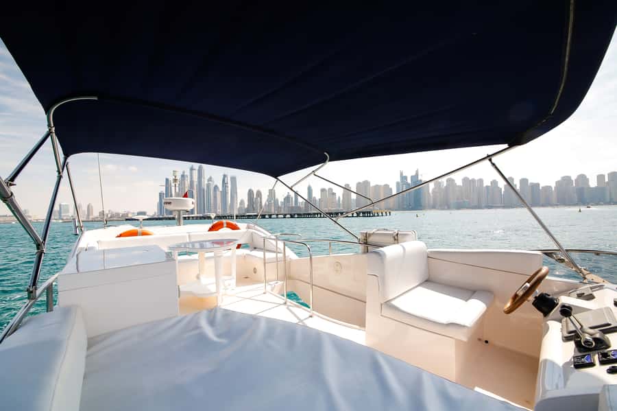 Dubai: Atlantis and Burj Al Arab Cruise on Luxury Yacht - The skyline route: Palm Jumeirah, Atlantis, and Dubai icons from the deck