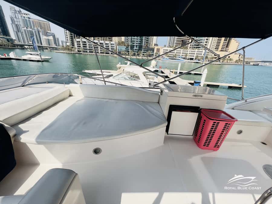 Dubai: Atlantis and Burj Al Arab Cruise on Luxury Yacht - How long is enough: 2–3 hours vs the 5-hour fireworks cruise