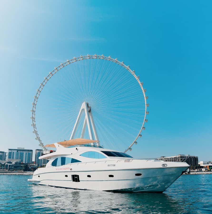 Dubai: Instagrammable Yacht Tour with Drinks & Ain/JBR Views - Dubai Marina From the Water: Why This Cruise Works