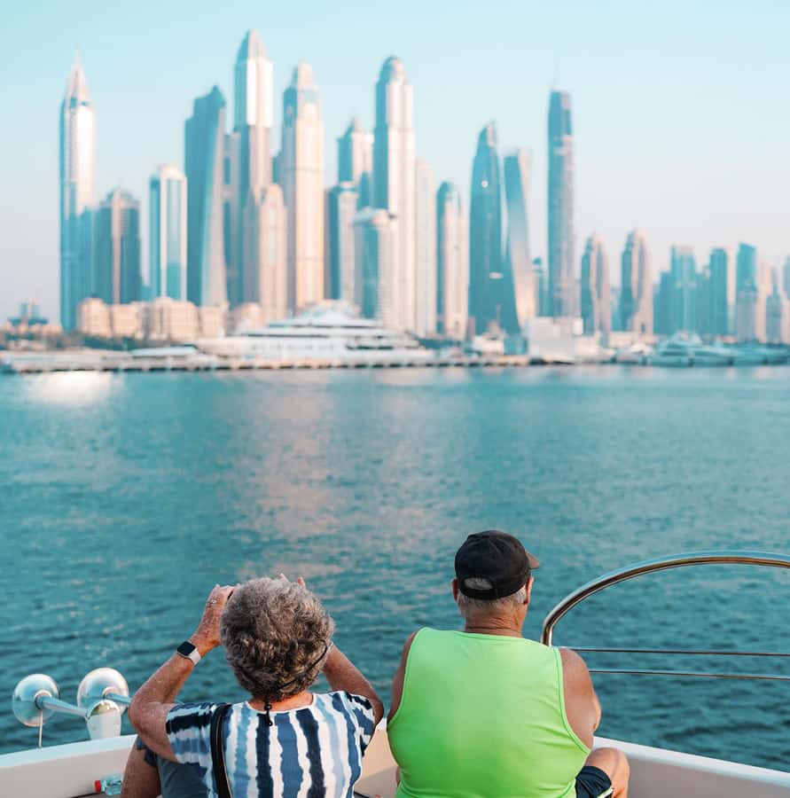 Dubai: Instagrammable Yacht Tour with Drinks & Ain/JBR Views - Getting There: Metro, Taxi, and the Easy Parking Plan