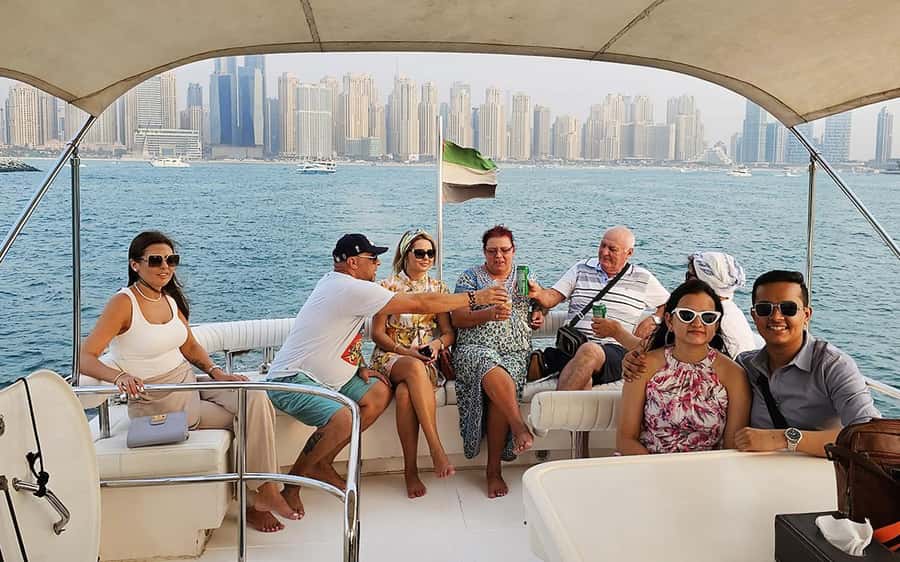 Dubai: Luxury Sunset Yacht Tour with Snacks and Drinks - Food and drinks: BBQ that actually fills the gap