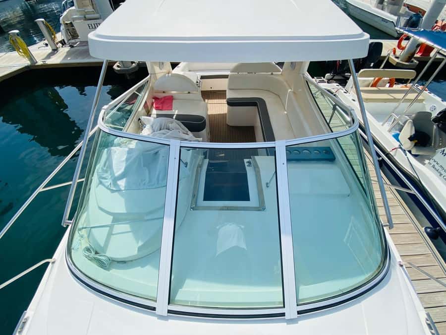 Dubai Marina: 2-Hour Mini Yacht Ride - Crew and onboard experience: the names that keep coming up
