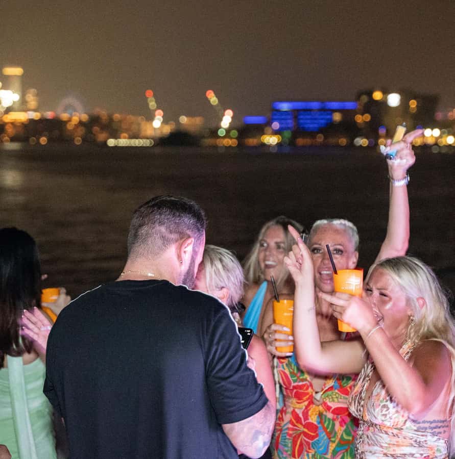 Dubai: Marina Yacht Party with BBQ, Unlimited Drinks and DJ - Service and Safety: Staff Who Actually Watch the Room