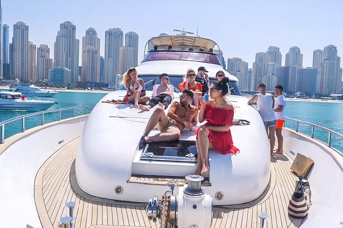 Dubai Marina Yacht Tour with Optional Breakfast or BBQ - Choosing the right cruise length: 1 hour versus 2–3 hours with breakfast or BBQ