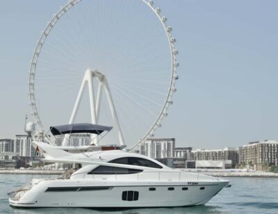 Dubai: Palm Jumeirah luxury private yacht Tour - Palm Jumeirah and Burj Al Arab: Why This Route Feels Special