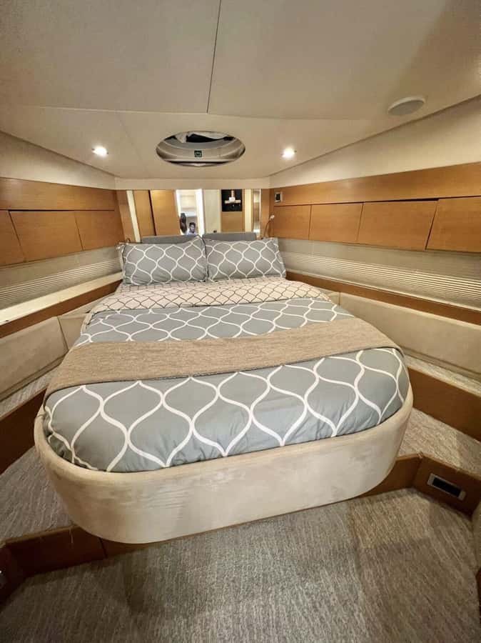 Dubai: Palm Jumeirah luxury private yacht Tour - Swimming in the Arabian Gulf: The “Not Just a Photo” Moment