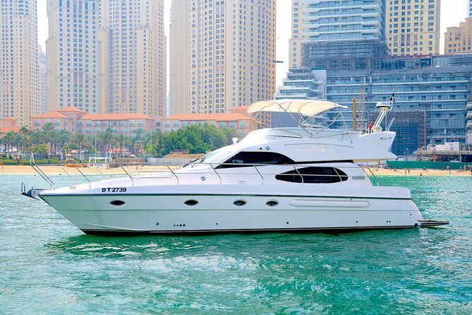 Dubai: Private Luxury Cruise on a Stylish 50ft Yacht - Enter Dubai Harbour the easy way, then go full luxury