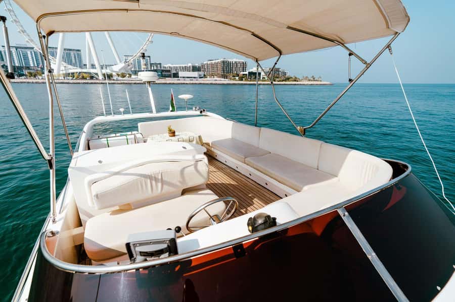 Dubai: Private Luxury Yacht Tour on a 50-Foot Yacht - The Big Sights: How the Route Builds a Picture of Dubai