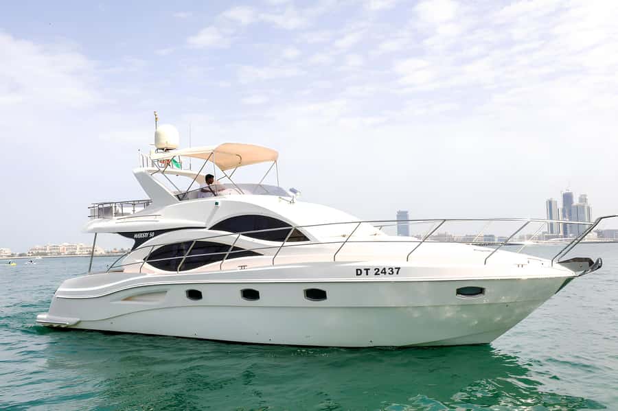 Dubai: Private Yacht Tour Experience with Soft Drinks - Why this yacht cruise works so well for Dubai’s “big view” day