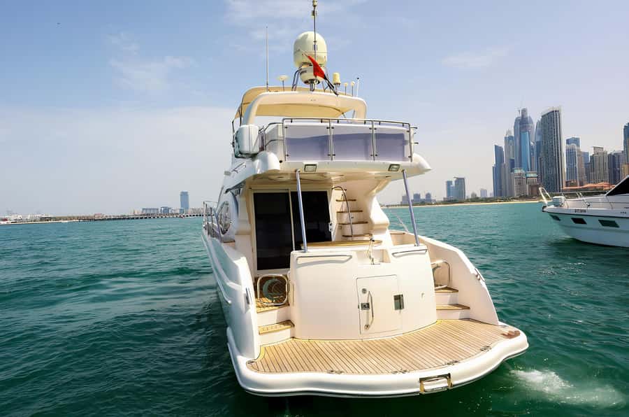 Dubai: Private Yacht Tour Experience with Soft Drinks - Getting comfortable onboard: AC, Bluetooth, and chilled drinks