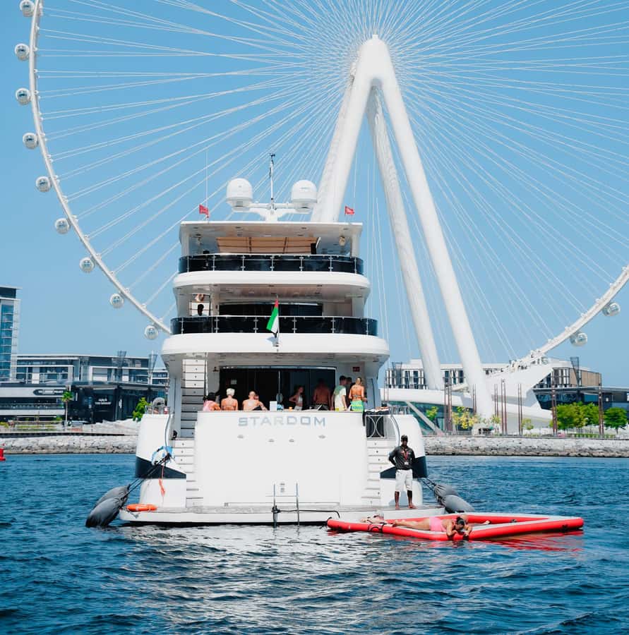 Dubai: Superyacht Experience with Live Music & Drinks - Key highlights to know before you go