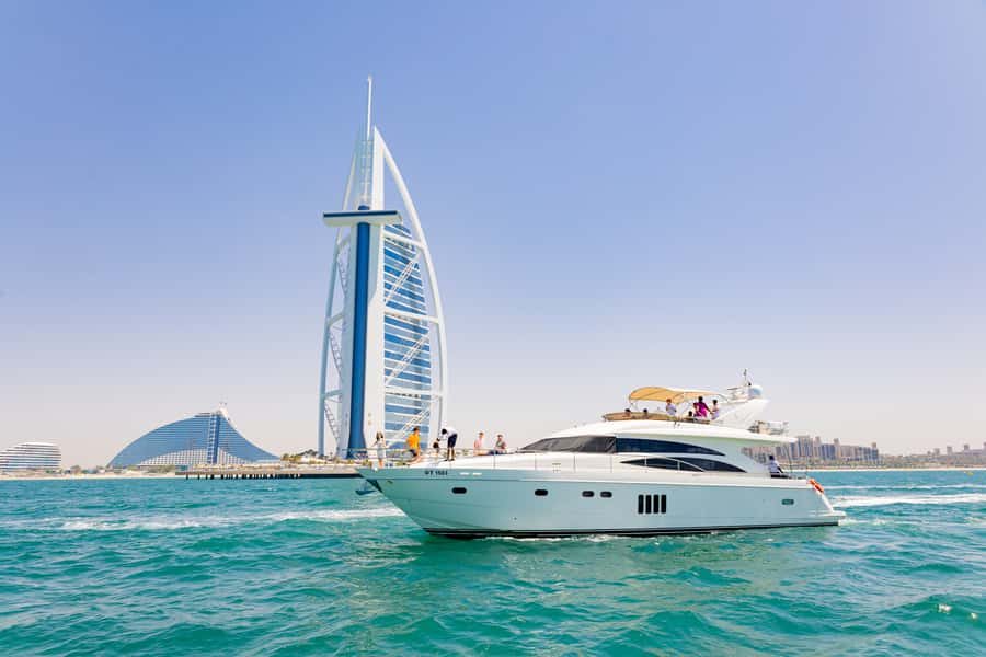 Dubai: The Luxury Yacht Tour with Live BBQ Option - Who this tour fits best (and who should skip it)