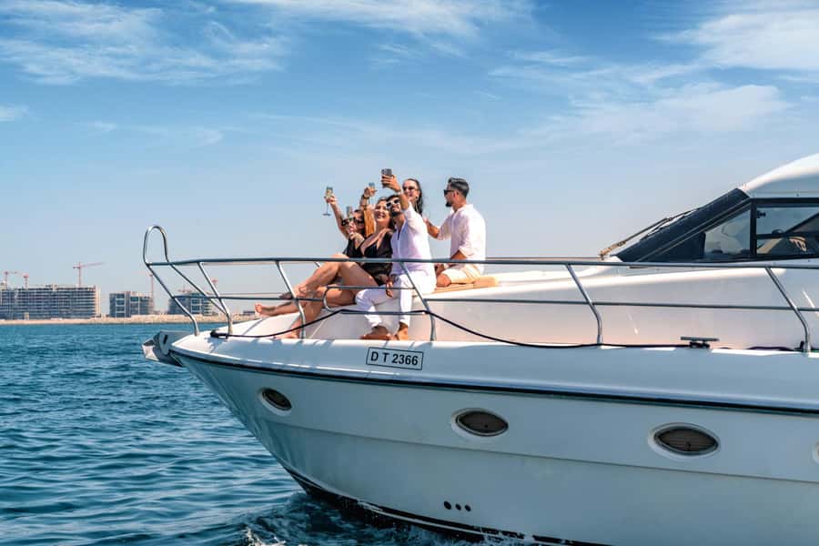 Dubai Yacht Tour - Boat Trip upto 12 guests Private event - Key things to know before you go