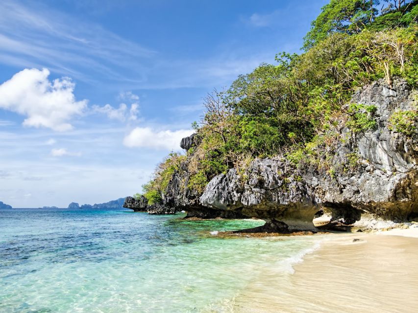 El Nido: Full-Day Premium Island Hopping Catamaran Cruise - Practical tips that save your day (and your photos)