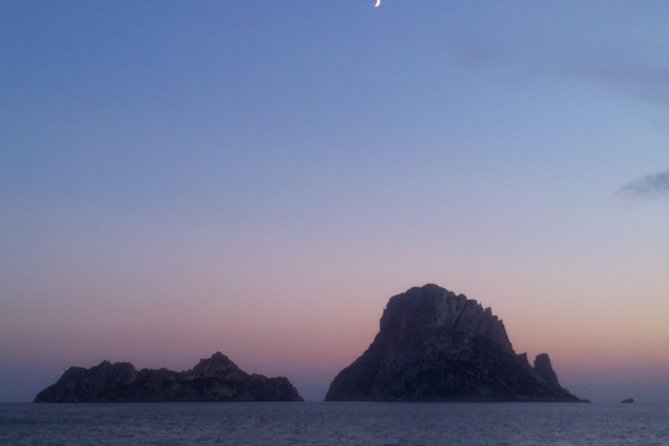 Es Vedra Sailing Voyage - Stop 1: Spending Two Hours in the Shadow of Es Vedra