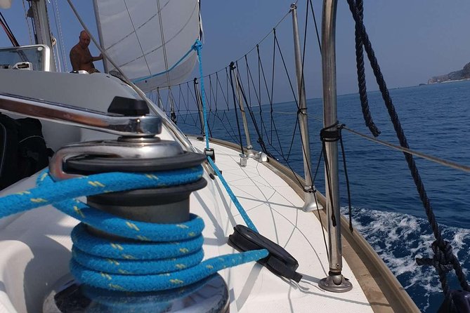 Excursion by Sailing Yacht - Food, drinks, and the onboard comfort factor