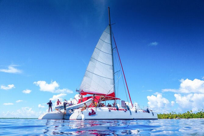 Excursion to Tetiaroa by Catamaran Visit Lunch Snorkeling - Leaving Papeete at 6:00 am: how the day starts