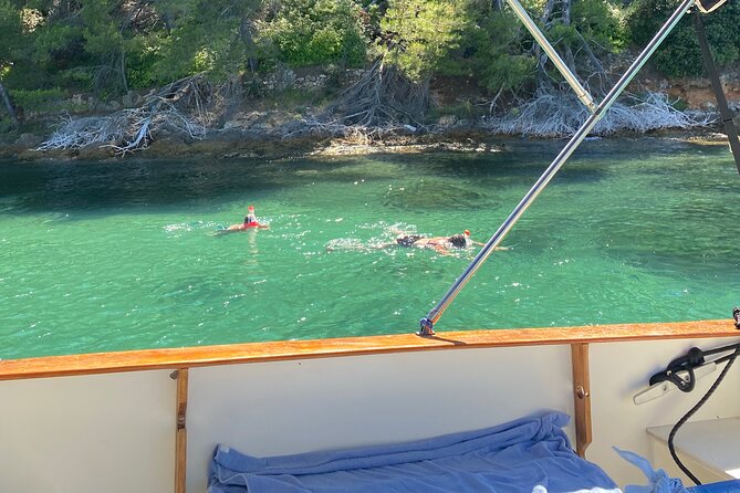 Experience Zadar Archipelago with private Antares sailing tour - Preko on Ugljan: time for beaches, viewpoints, and island walking