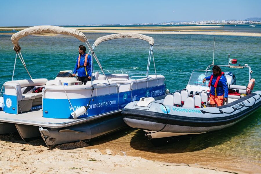 Faro: Deserta Island and Farol Island Catamaran Boat Trip - Deserta Island (Barreta Island): quiet nature and a quick reset