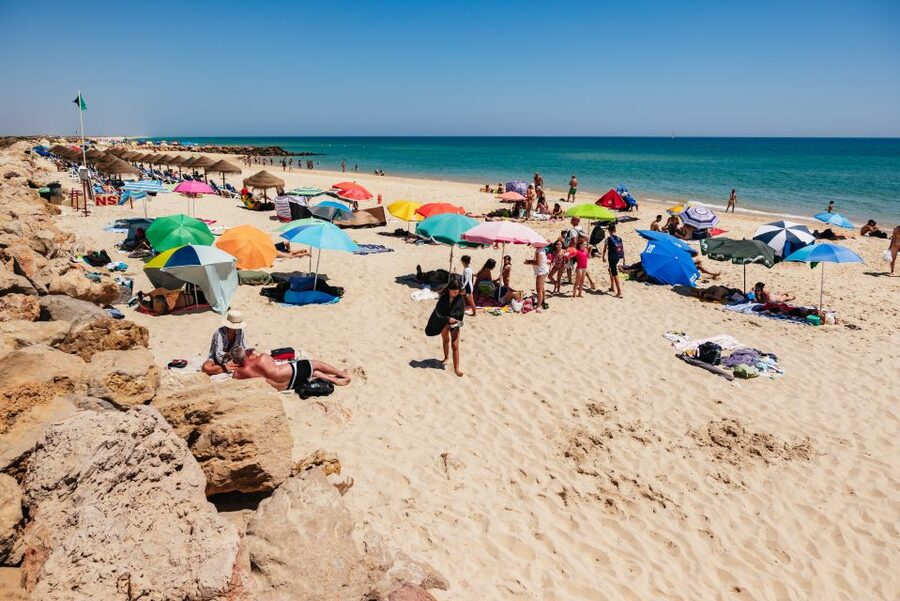 Faro: Deserta Island and Farol Island Catamaran Boat Trip - On-board guides and commentary: the secret sauce