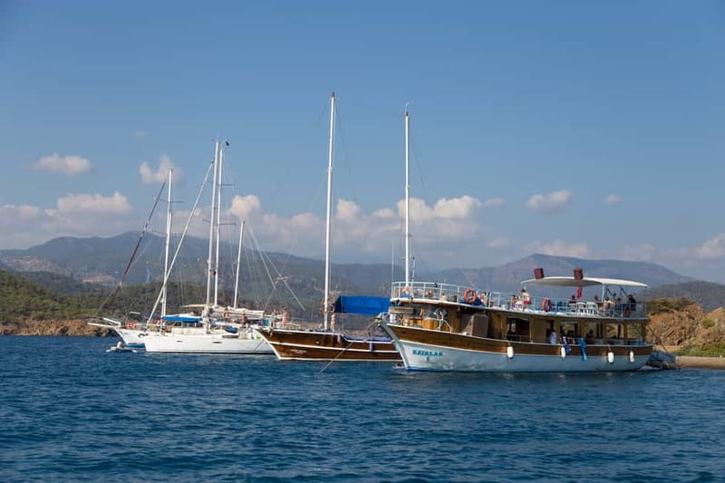 Fethiye: Island Sailing Trip with Lunch and Hotel Pickup - Göcek Island lunch: fresh BBQ energy with a real buffet